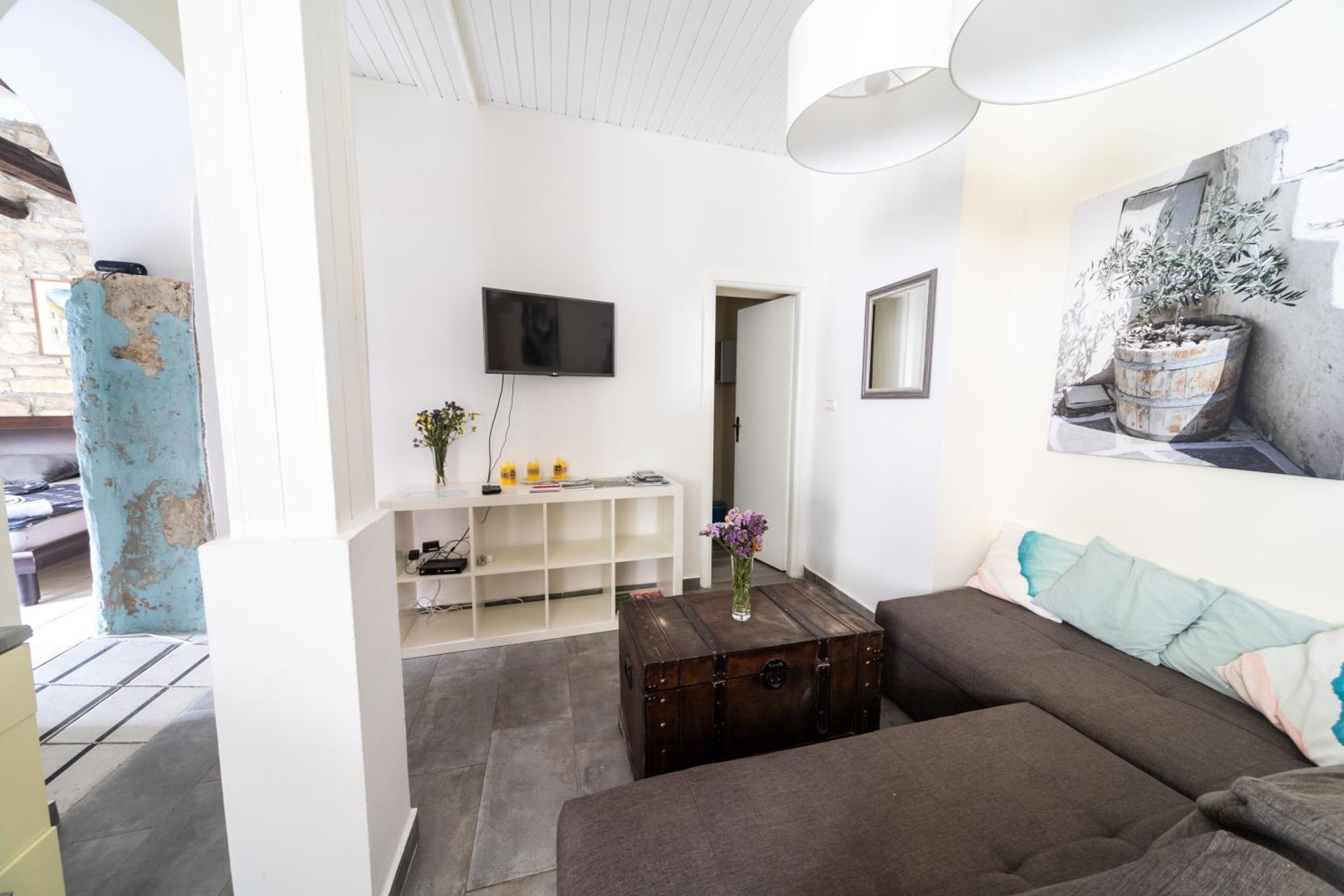 Sentimento Apartment Пула Екстериор снимка